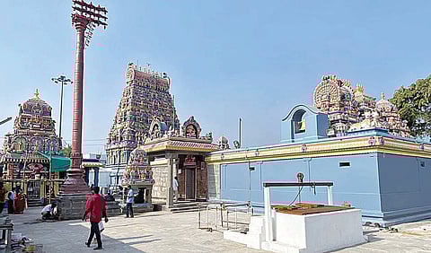 சோழ மன்னனுக்கு ‘கை தந்த பிரான்’