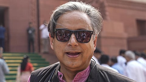 மத்திய அரசு நிலைப்பாட்டுக்கு காங். எம்.பி. சசி தரூர் ஆதரவு