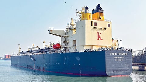 டெக்சாஸில் இருந்து 47,000 டன் காஸ் இந்தியா வந்தது; ரஷ்யாவில் இருந்து 7 கப்பல்களில் கச்சா எண்ணெய் வருகிறது