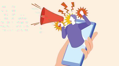 சமூக வலைதளங்களில் அவதூறு