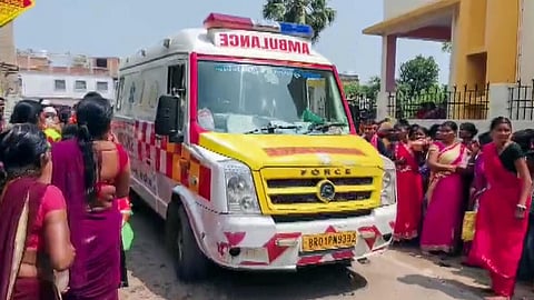 கோயில் கூட்ட நெரிசலில் சிக்கி 9 பெண்கள் உயிரிழப்பு: உயர்நிலை விசாரணைக்கு பிஹார் அரசு உத்தரவு