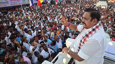 “திமுக போல கூஜா தூக்கவில்லை... அதிமுக அடிமையில்லை!” - தருமபுரியில் பழனிசாமி பேச்சு