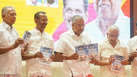 கேரளாவில் ரூ.3,000 குடும்பநல ஓய்வூதியம்: இடதுசாரி வாக்குறுதி