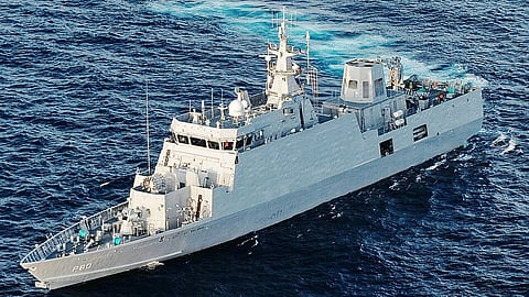 நீர்மூழ்கிகளை அழிக்கும் போர்க் கப்பல் ‘ஐஎன்எஸ் மால்வன்’ கடற்படையிடம் ஒப்படைப்பு