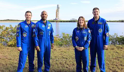 நிலவுக்கு வீரர்களை அனுப்பியது நாசா