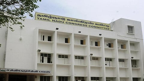 மேலூர் தொகுதிக்கு காங்கிரஸ் வேட்பாளரை அறிவிக்காமல் நிறுத்தி வைத்தது ஏன்?