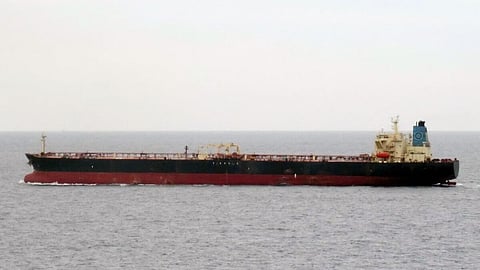 இந்தியா வந்த டேங்கர் கப்பல் சீனா நோக்கி பாதை மாறியது