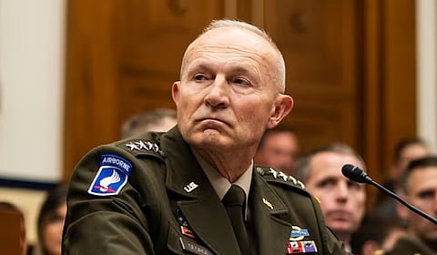 அமெரிக்க ராணுவத் தளபதி ராஜினாமா செய்ய உத்தரவு