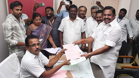 வேட்பு மனுதாக்கல் செய்த பழனிசாமி