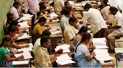 பிளஸ்-2 விடைத்தாள் திருத்தும் பணி தொடங்கியது: முதன்மைத் தேர்வாளர்களால் விடைக்குறிப்பு சரிபார்ப்பு