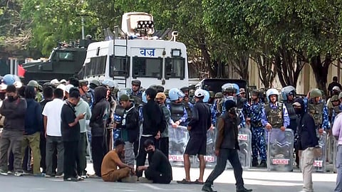 2 குழந்தைகள் மரணம் தொடர்பாக மீண்டும் வன்முறை: மணிப்பூரில் பாதுகாப்பு படையினரின் துப்பாக்கிச்சூட்டில் இருவர் உயிரிழப்பு