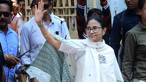 மேற்கு வங்க தேர்தலில் முக்கியப் பங்காற்றும் மன்றங்கள்: மானியத்தை உயர்த்திய மம்தாவுக்கு பலன் கிடைக்க வாய்ப்பு