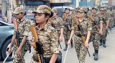 சென்னையில் கொடி அணிவகுப்பு நடத்திய துணை ராணுவப் படையினர். (கோப்புப் படம்)