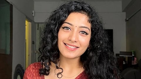 இன்றைய தலைமுறை காதலை பேசும் ‘வைஃப்’