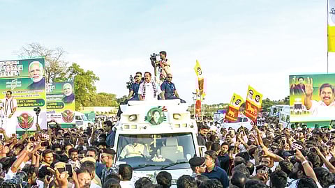 “உங்களுக்கு வந்தால் ரத்தம் எங்களுக்கு வந்தால் தக்காளி சட்னியா?” - திமுகவுக்கு பழனிசாமி கேள்வி