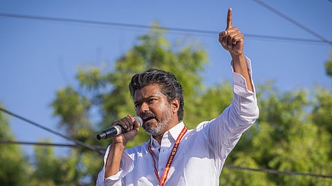 ஒவ்வொரு நெசவாளர் குடும்பத்துக்கும் ஆண்டுக்கு ரூ.30 ஆயிரம்: விஜய் அறிவிப்பு