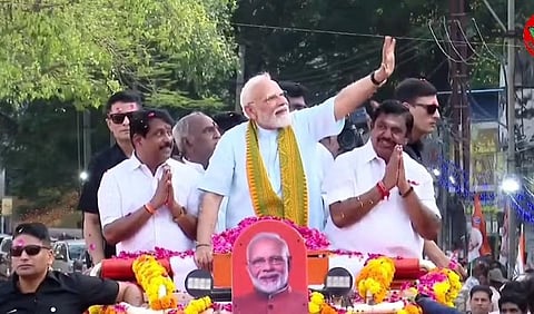 நாகர்கோவிலில் பிரதமர் மோடி ரோடு ஷோ - எடப்பாடி பழனிசாமி பங்கேற்பு