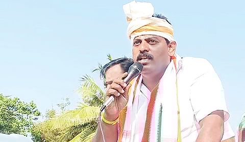 அம்பாசமுத்திரம் தொகுதியில் போட்டியிடும் காங்கிரஸ் வேட்பாளர் வி.பி. துரை