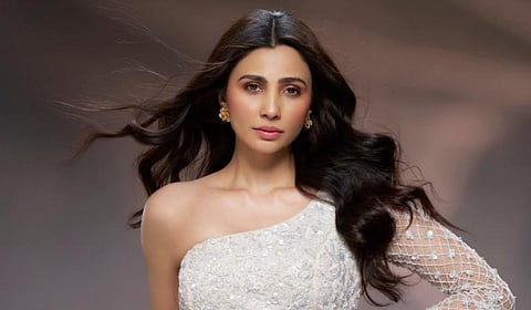 “தென்னிந்திய இயக்குநரால் கசப்பான அனுபவம்” - நடிகை டெய்சி ஷா வருத்தம்