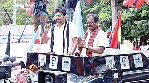 சோழிங்கநல்லூர் தொகுதியில் திமுக வேட்பாளர் அரவிந்த் ரமேஷுக்கு வாக்குசேகரித்த உதயநிதி ஸ்டாலின்.