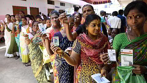 9 கட்ட தேர்தலில் இருந்து ஒரே கட்டமாக மாறிய வரலாறு: 375 லிருந்து 234 ஆக குறைந்த உறுப்பினர்கள் எண்ணிக்கை