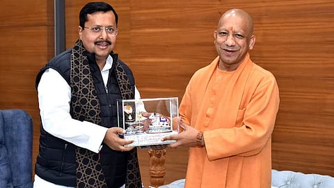 உ.பி. தேர்தலில் மீண்டும் ஆதித்ய நாத்தே முதல்வர் வேட்பாளர்: பாஜக தலைவர் நிதின் நவீன் அறிவிப்பு