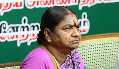 அதிமுக முன்னாள் அமைச்சர் வளர்மதியின் கணவர் மீது வழக்கு