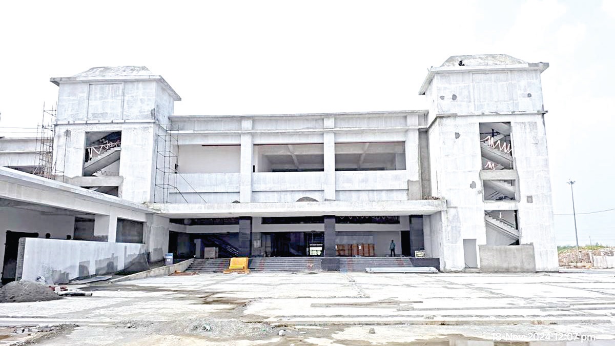 குத்தம்பாக்கம் பேருந்து முனையம் ஜூன் மாதம் திறப்பு: போக்குவரத்து துறை அதிகாரிகள் தகவல்