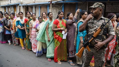 மேற்கு வங்க தேர்தல்: காலை 11 மணி நிலவரப்படி 39.97% வாக்குப் பதிவு