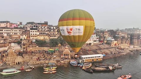 A hot air balloon ride along the Ganges.