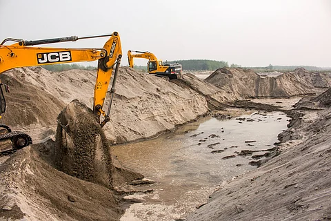 How The Indian Sand Mafia Harms Lives And Ecosystems In The Spiti Valley & Beyond