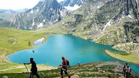 7 premier trekking collectives in Kolkata for the adventurer in you.