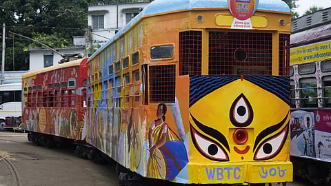 The idea behind painting the tram was to celebrate the 150th anniversary of Kolkata’s trams and the 40th anniversary of Asian Paints Sharad Shamman, a coveted excellence award given each year to the most well decorated Durga Puja Pandal in Kolkata.