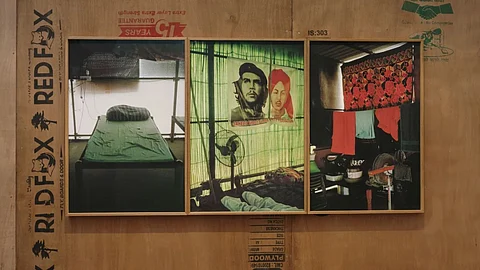 By incorporating materials from the protest sites into the exhibition, Gill further grounds the viewer in the physical reality of the farmers' struggle