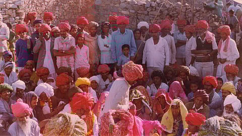 The Cheeta-Mehrat community converted to Islam in the 14th century CE. However, they continued to practice certain rituals and customs associated with Hinduism.