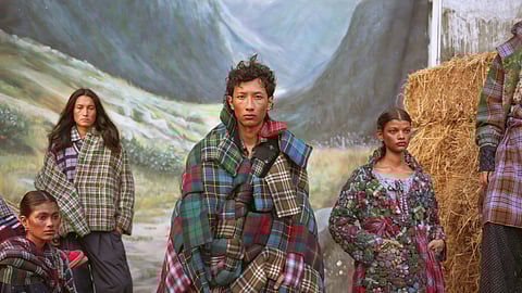 Promotional images for péro’s Fall-Winter 2025 collection.