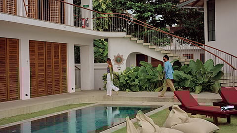 With design-led rooms, rooftop dining, and surf breaks right across the road, UNU feels lived-in, effortless, and deeply connected to island life.