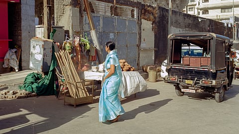 ‘The Lives We Dream in Passing’: Kalpesh Lathigra’s Photographic Journey Comes to India