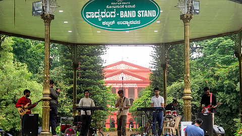 How A Sunday Morning Gig At Cubbon Park Became Derek & The Cats' First Live Album