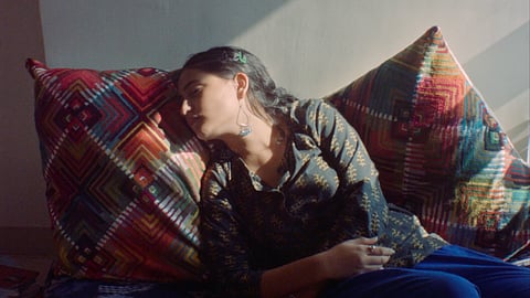 Inspired by actor Pranjal Asha’s own move from Delhi to Bombay at twenty, the film uses a poetic, non-narrative form to explore ambition, self-perception and the inheritance of dreams.