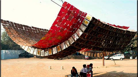 In 2008, Sanjeev Shankar’s Jugaad canopy in New Delhi transformed 945 discarded oil cans into a 70-square-meter shelter, showcasing grassroots ingenuity and redefining waste.