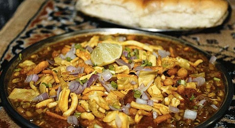 Michael’s Misal Pav In Mulund Makes For A Perfect Late Night Snack