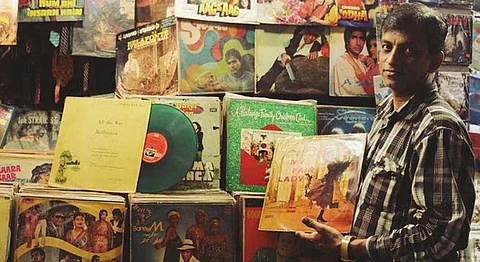 Visit the Wonderful Vintage Vinyl Stores Of Mumbai