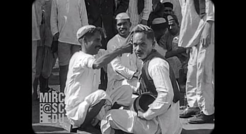 Street Scenes In Bombay - The First Steps Of Sound In India
