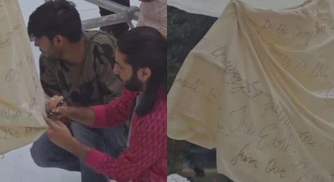 #HGStreams: Gandhi’s Handloom Gets A Special Makeover In Aaquib Wani’s ‘Embracing Khaadi’ 