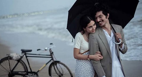 Tarun Chouhan's New Photoseries Captures 80s Romanticism & The Magical Charm Of First Meetings