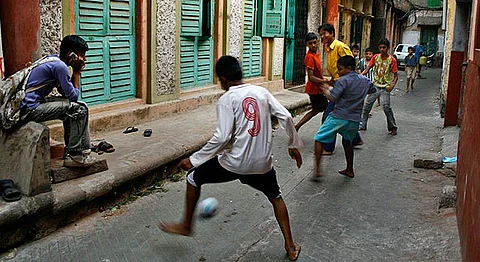 Where India’s Children Play Football – From Railway Tracks To Conflict Zones