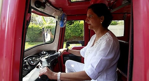 Lahore's 'Women Only' Pink Rickshaw Service Has The Right Idea
