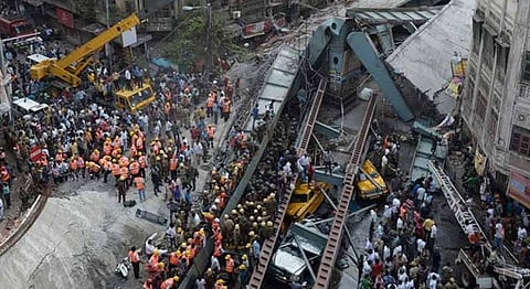 Live: Disturbing CCTV Footage Shows A Flyover Collapsing In Kolkata