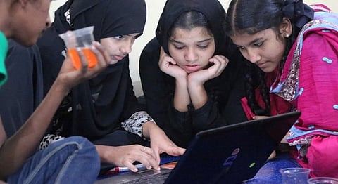 How Dharavi Girls Are Coding Their Way Through Community Problems
